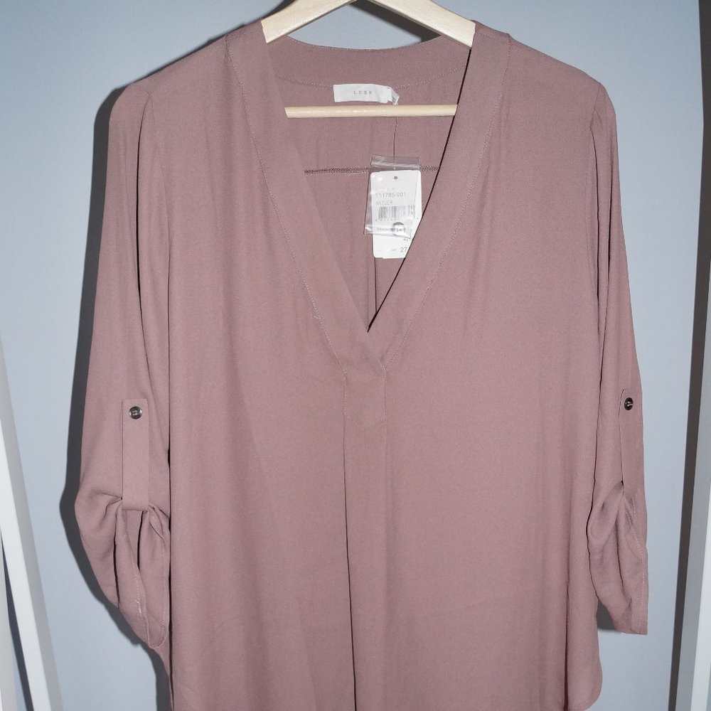 Lush Antler Brown V-Neck Hi-Low Crepe Blouse Sz M